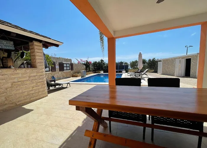 Holiday Home Cerim