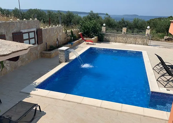 Holiday Home Cerim
